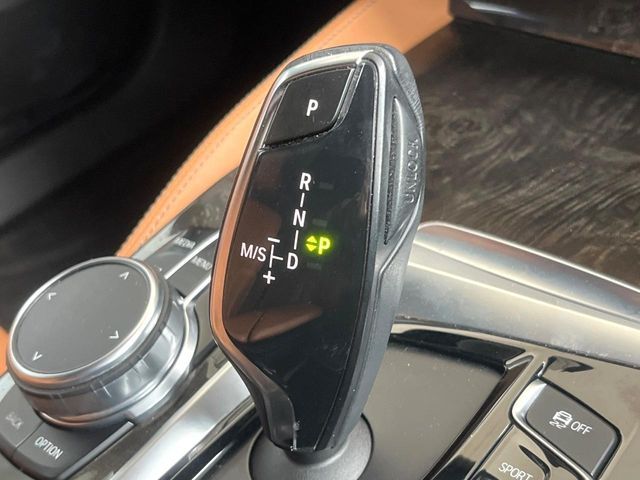 BMW 6SERIES GRAN TUR 2019 Image 31