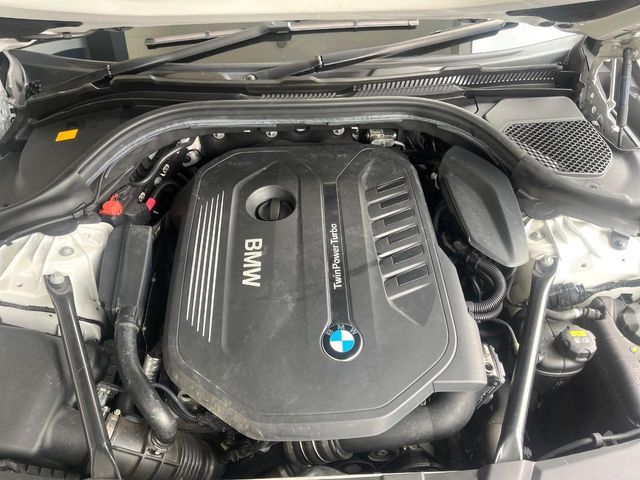 BMW 6SERIES GRAN TUR 2019 Image 31