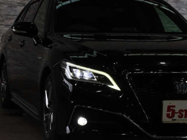 TOYOTA CROWN SEDAN HYBRID 2019 Image 31