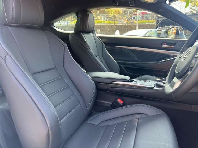 TOYOTA LEXUS RC300H 2023 Image 31