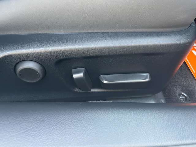 TOYOTA LEXUS RC300H 2023 Image 31