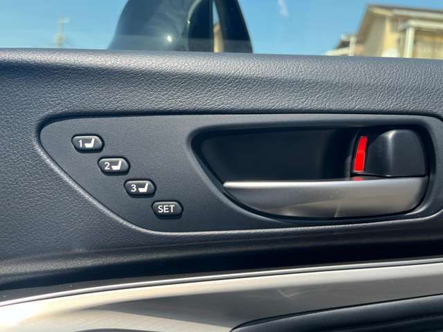 TOYOTA LEXUS RC300H 2023 Image 31