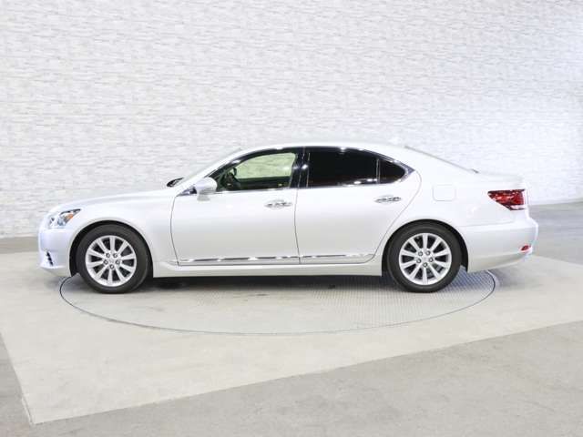 TOYOTA LEXUS LS460 2012 Image 31