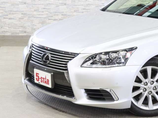 TOYOTA LEXUS LS460 2012 Image 31