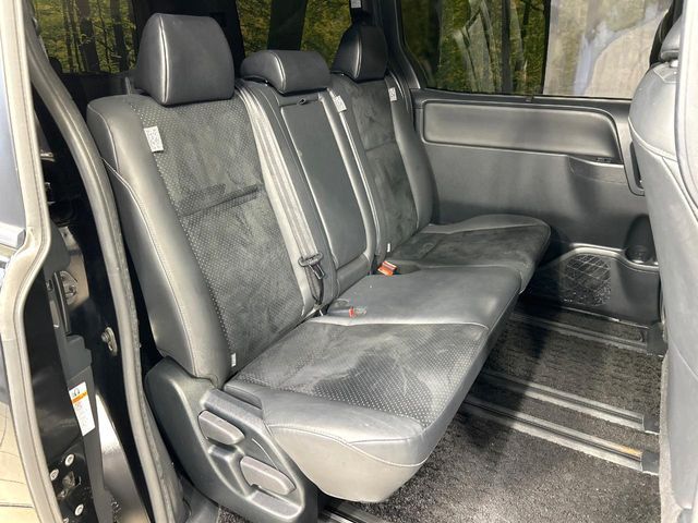 TOYOTA VOXY 2020 Image 31