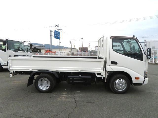 HINO DUTRO 2018 Image 31