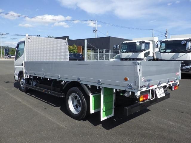 MITSUBISHI CANTER 2024 Image 31