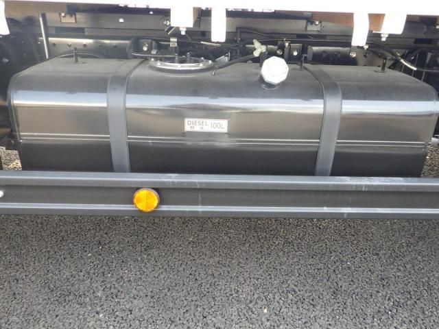 MITSUBISHI CANTER 2024 Image 31