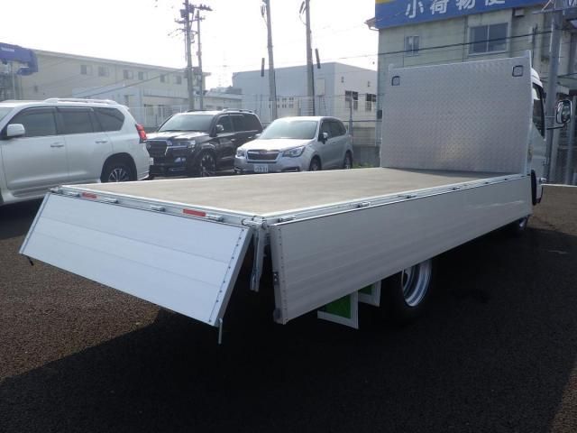 MITSUBISHI CANTER 2024 Image 31