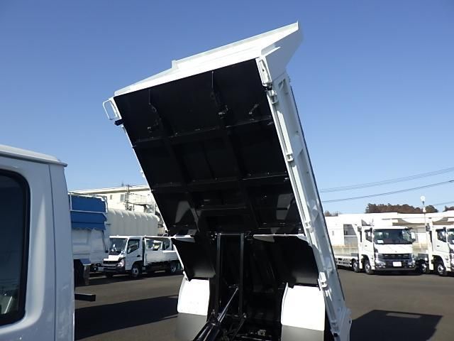 ISUZU ELF 2012 Image 31