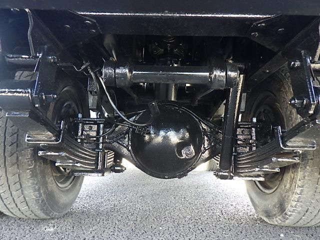 ISUZU ELF 2012 Image 31