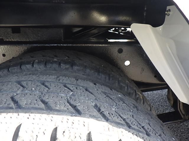 ISUZU ELF 2012 Image 31