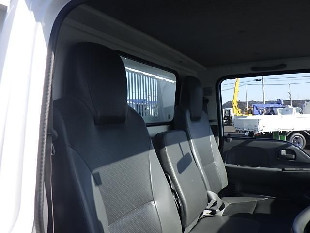 ISUZU ELF 2012 Image 31