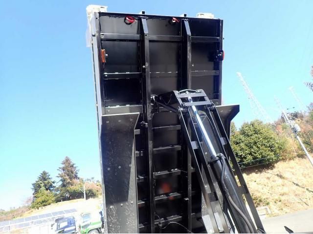 MITSUBISHI FUSOU SUPER GREAT 2025 Image 31