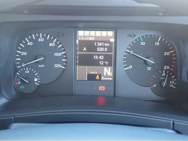 MITSUBISHI FUSOU SUPER GREAT 2025 Image 31