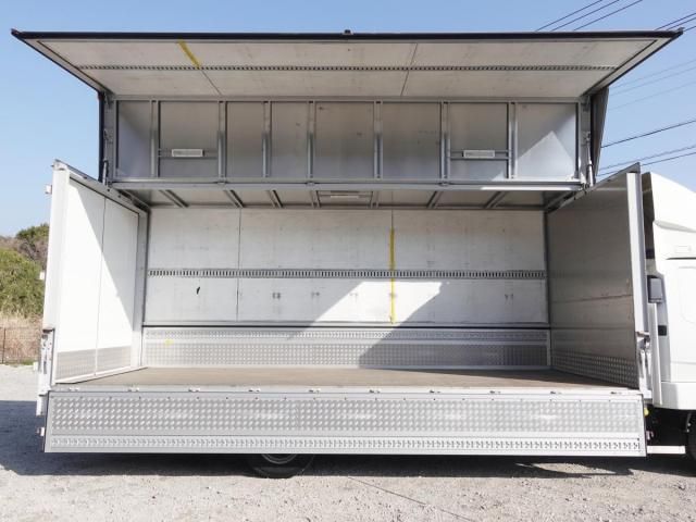 MITSUBISHI FUSOU FIGHTER 2018 Image 31