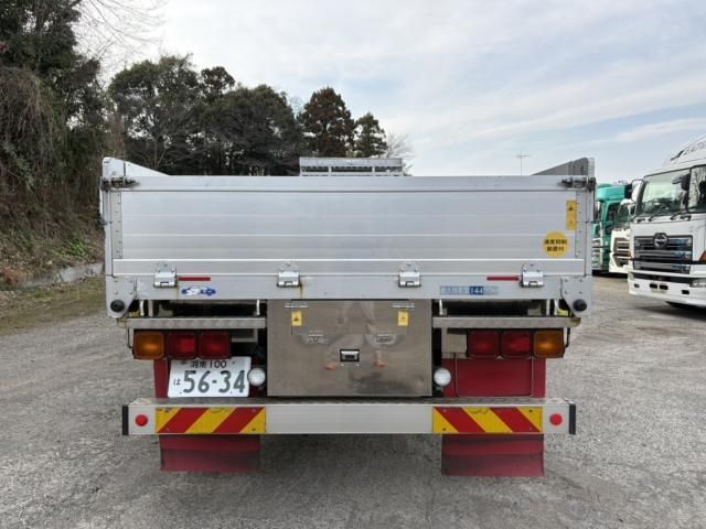 NISSAN DIESEL QUON 2017 Image 31