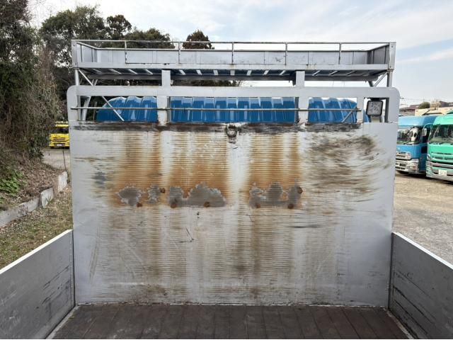 NISSAN DIESEL QUON 2017 Image 31