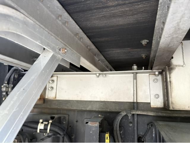 NISSAN DIESEL QUON 2017 Image 31