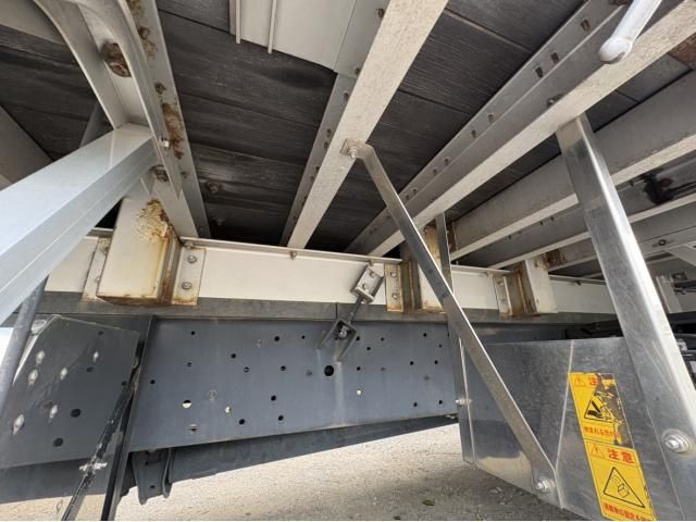 NISSAN DIESEL QUON 2017 Image 31