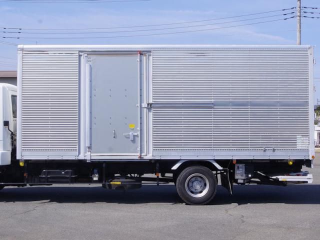 MITSUBISHI FUSOU FIGHTER 2019 Image 31