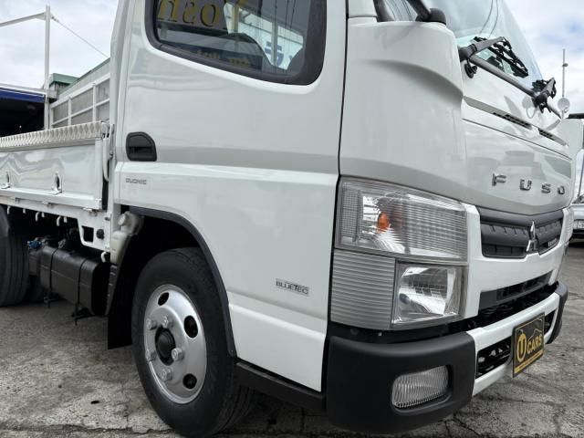 MITSUBISHI CANTER 2015 Image 31