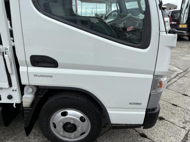 MITSUBISHI CANTER 2015 Image 31
