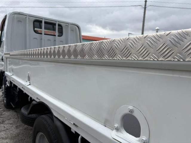 MITSUBISHI CANTER 2015 Image 31