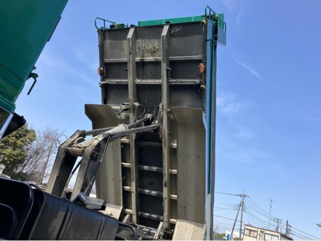 HINO PROFIA 2013 Image 31