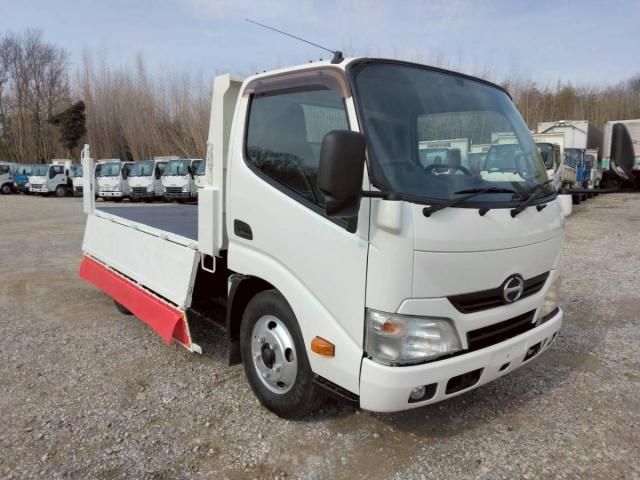 HINO DUTRO 2013 Image 31
