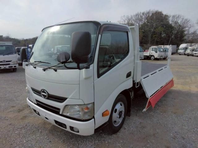HINO DUTRO 2013 Image 31