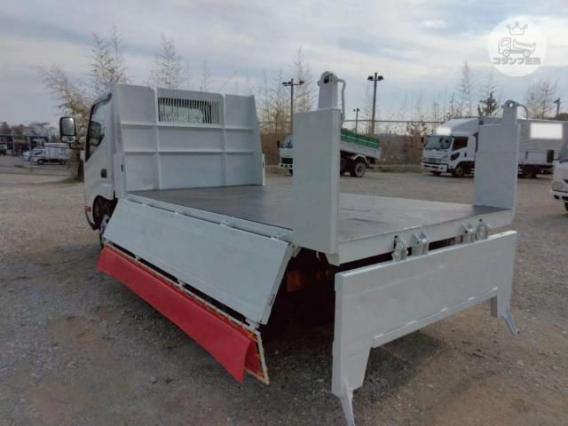 HINO DUTRO 2013 Image 31