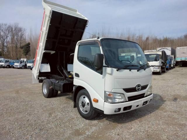 HINO DUTRO 2013 Image 31