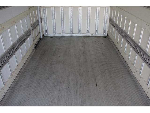 ISUZU ELF 2016 Image 31