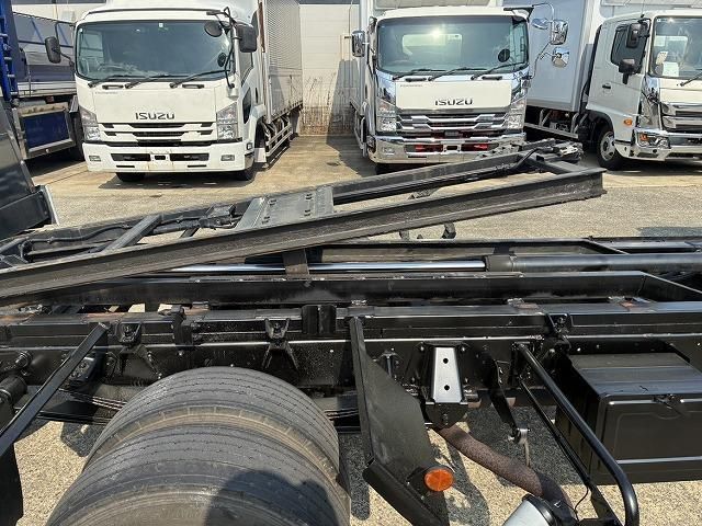 HINO DUTRO 2017 Image 31