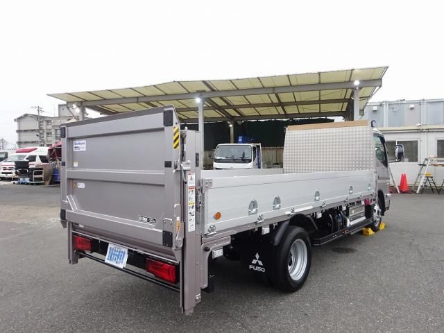 MITSUBISHI CANTER 2025 Image 31