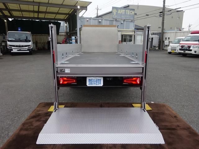 MITSUBISHI CANTER 2025 Image 31