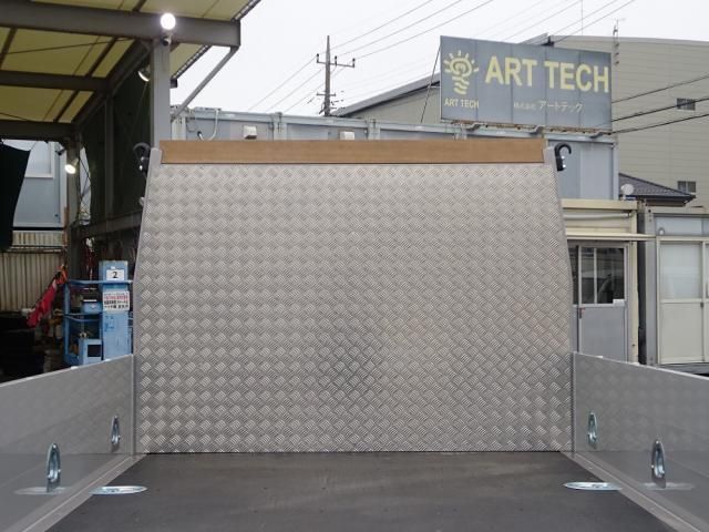 MITSUBISHI CANTER 2025 Image 31