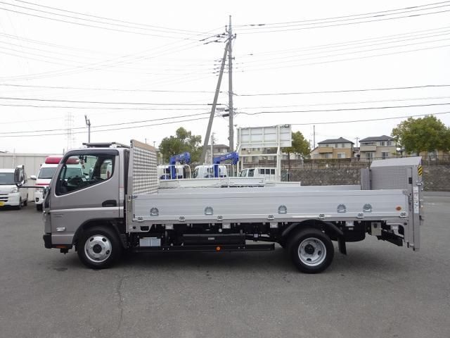 MITSUBISHI CANTER 2025 Image 31