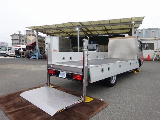 MITSUBISHI CANTER 2025 Image 31