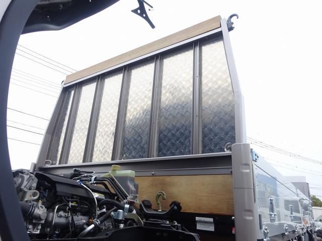 MITSUBISHI CANTER 2025 Image 31