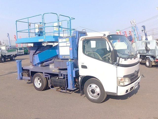 HINO DUTRO 2010 Image 31