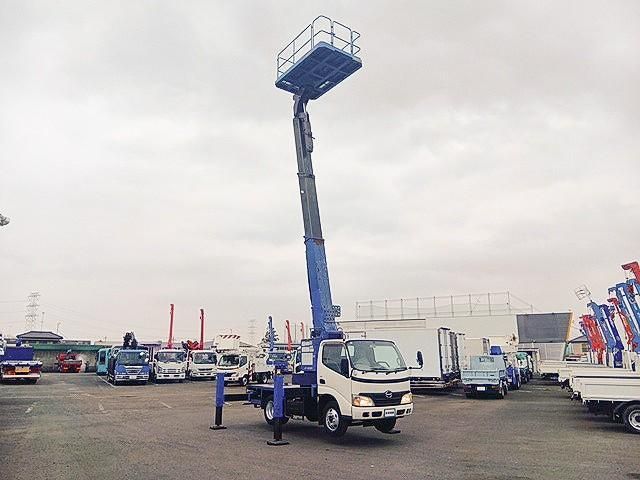 HINO DUTRO 2010 Image 31