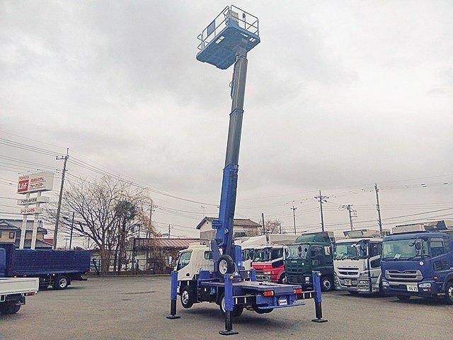 HINO DUTRO 2010 Image 31