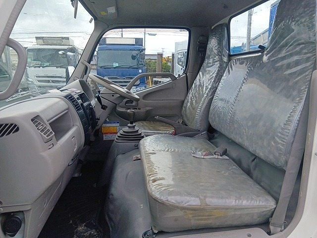 HINO DUTRO 2010 Image 31