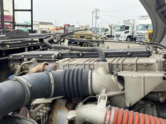 MITSUBISHI FUSOU SUPER GREAT 2012 Image 31