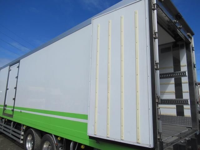 MITSUBISHI FUSOU SUPER GREAT 2017 Image 31