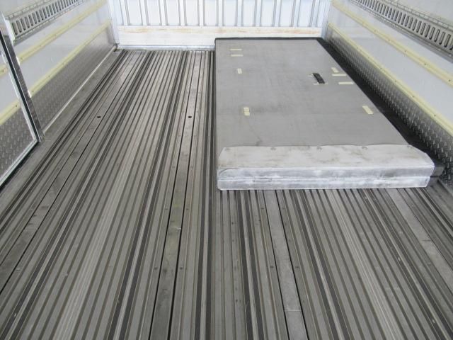 MITSUBISHI FUSOU SUPER GREAT 2017 Image 31