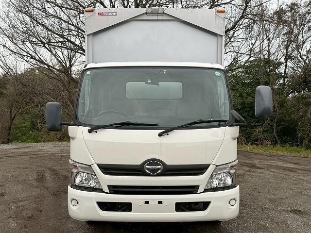 HINO DUTRO 2014 Image 31