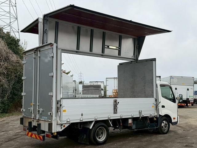 HINO DUTRO 2014 Image 31